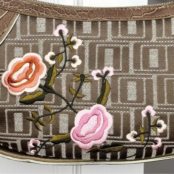 J Lo Hobo Floral Jacquard Natural Shoulder Bag - Picture 2 of 9